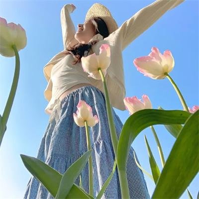 陆总别傲了，简小姐和顾总订婚了